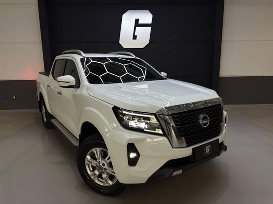NISSAN FRONTIER 2.3 16V TURBO DIESEL XE CD 4X4 AUTOMÁTICO NISSAN FRONTIER 2.3 16V TURBO DIESEL XE CD 4X4 AUTOMÁTICO